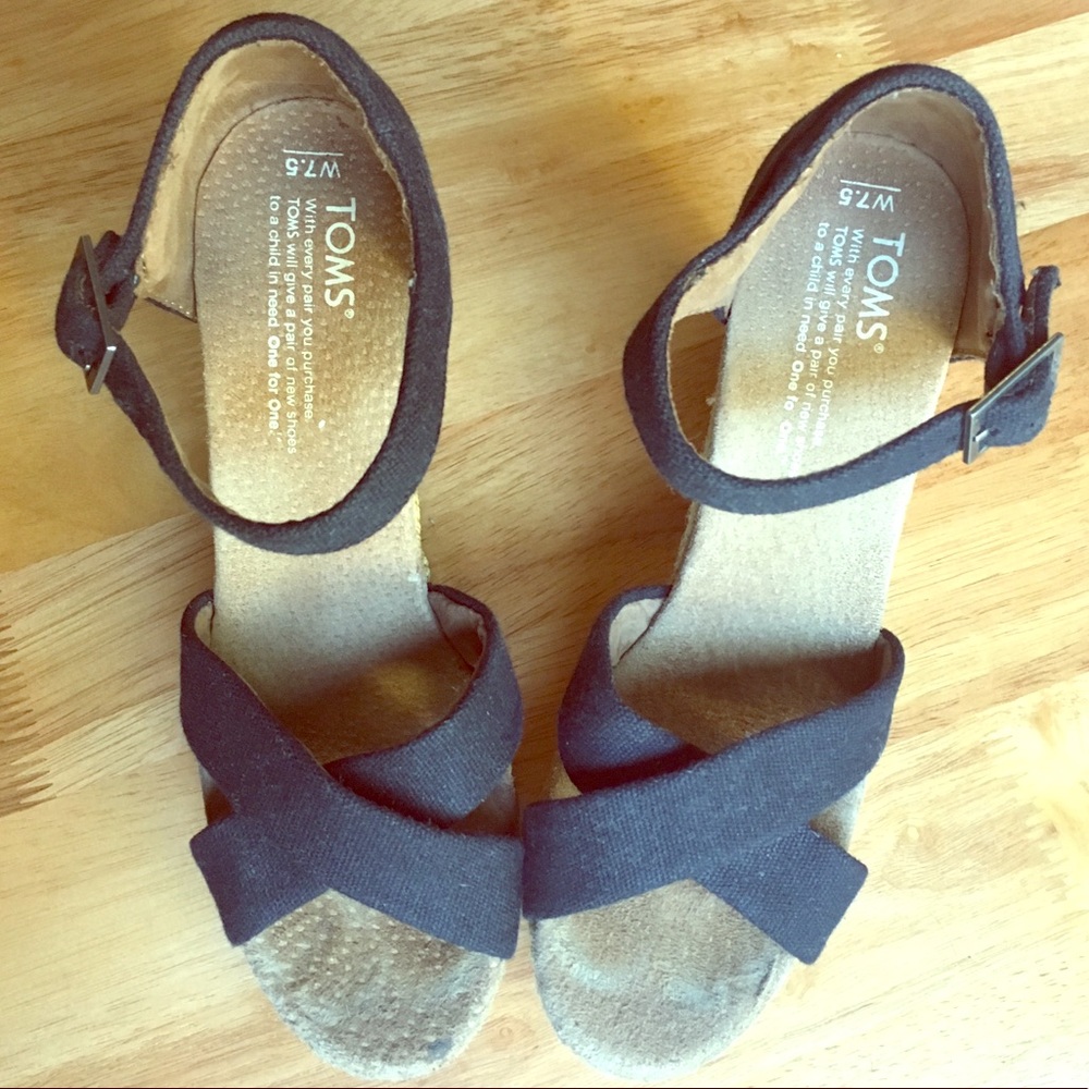 TOMS Canvas Wedges